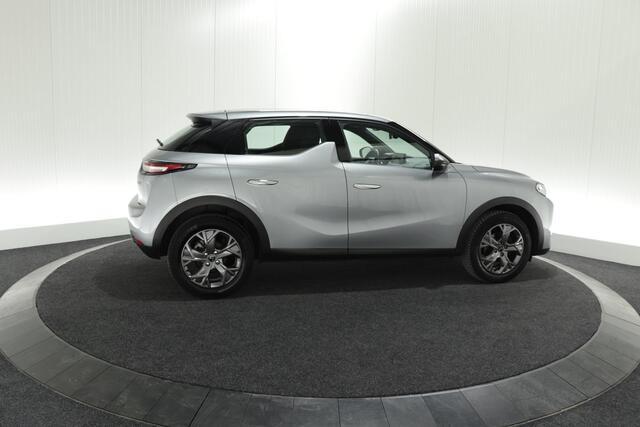 DS DS 3 CROSSBACK PureTech 100 Montmartre | Parkeersensoren | Apple Carplay | Allseason Banden | Navigatie | Climate Control