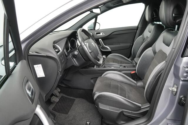 DS DS 4 BWJ 2017 1.2 131 PK Chic | NWE APK / CLIMA / CRUISE / NAVI / CAMERA / CARPLAY / LEDER-ALCANTARA / PRIVACY GLASS