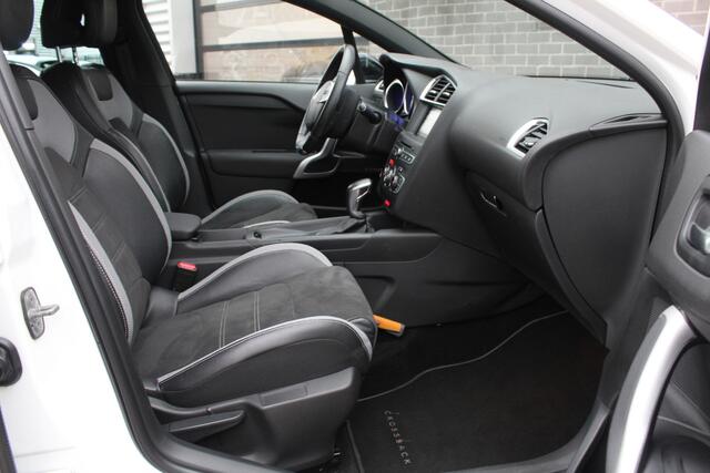DS DS 4 CROSSBACK 1.6 THP Business / Keyless / Camera / Trekhaak / N.A.P.