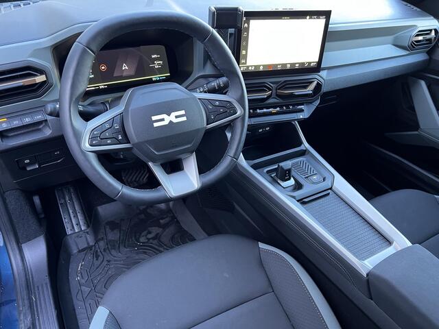 Dacia Bigster 1.8 Hybrid 155 Extreme Automaat / Trekgewicht 1.000 kg / Schuifdak / Navigatie / Adaptieve CC / Elektrische klep / Stuur-, stoel- en voorruitverwarming / 18" LM wielen / Apple Carplay Android /