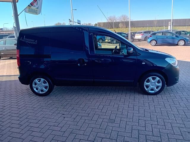 Dacia DOKKER 1.6 MPI 100 Access, Airco, Multimediasysteem, Bluetooth telefoonverbinding, Elektrische ramen en spiegels, Dealer onderhouden, Nette auto, BOVAG