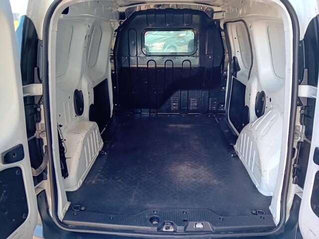 Dacia DOKKER 1.6 MPI 100, Airco, Multimedia voorbereiding, Bluetooth telefoonverbinding, Elektrische ramen, Elektrische spiegels, Centrale vergrendeling met afstandsbediening, BOVAG