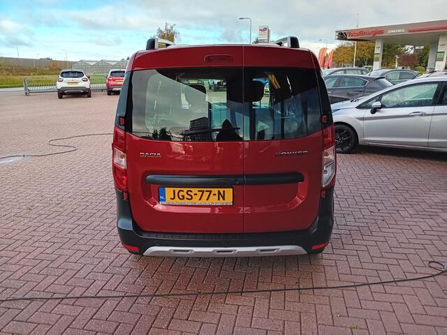 Dacia DOKKER 1.3 TCe Stepway, Airco, Multimediasysteem, Navigatie, Bluetooth, Parkeersensoren, Cruise control, Camera, Elektrische ramen en spiegels, Centrale vergrendeling met AB, Dealer onderhouden, BOVAG