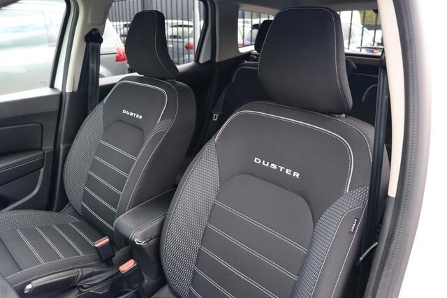 Dacia DUSTER 1.0 TCe Bi-Fuel Prestige | Navigatie | Cruise Control | Climate Control | DAB | Trekhaak