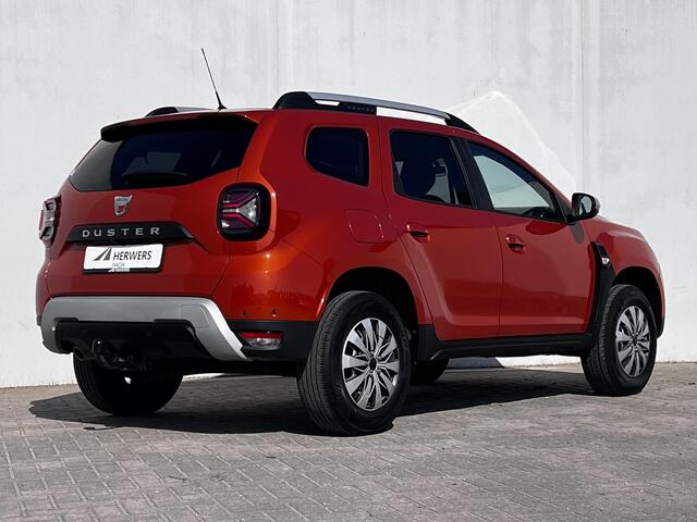 Dacia DUSTER 1.0 TCe Prestige / Trekhaak (1.500 kg) / Dode hoek detectie / Stoelverwarming / Achteruitrijcamera / Navi / Apple Carplay Android