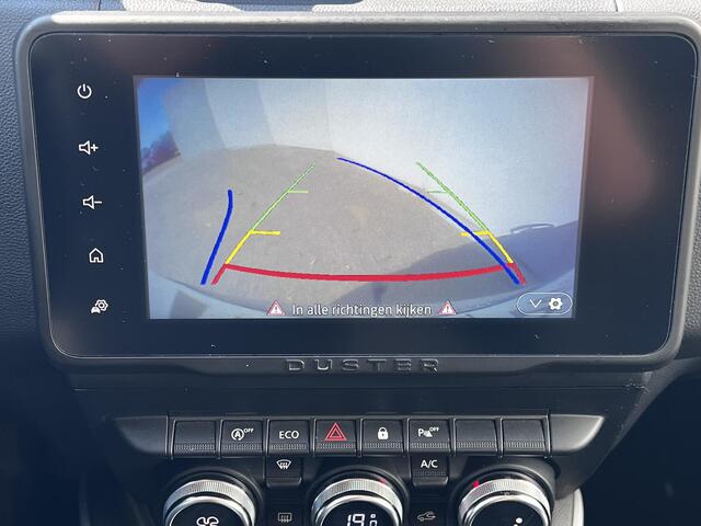 Dacia DUSTER 1.0 TCe Prestige / Trekhaak (1.500 kg) / Dode hoek detectie / Stoelverwarming / Achteruitrijcamera / Navi / Apple Carplay Android