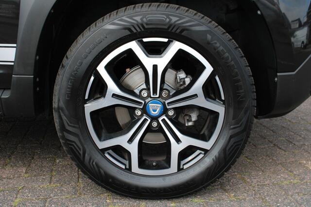 Dacia DUSTER TCe 125 pk Comfort navi./parkeersensoren v.+ a.