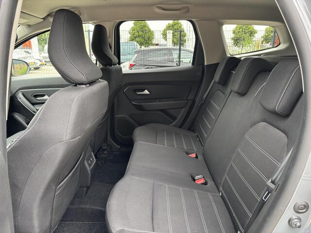 Dacia DUSTER 1.3 TCe 130 Journey / Trekhaak / Aanhangwagen geremd 1200KG / Camera / Navigatie /