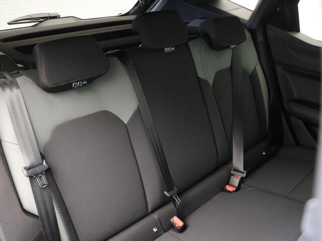 Dacia DUSTER 1.6 Hybrid 140pk Extreme | Stoel en stuurwielverwarming | 360 graden camera | Blind spot |