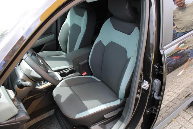 Dacia DUSTER Hybrid 140 Extreme | Pack Techno | Automaat | 18" Alu | Direct uit voorraad leverbaar |