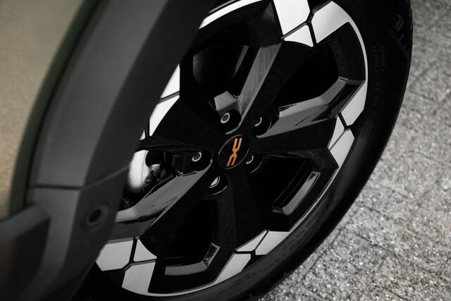 Dacia DUSTER 1.2 TCe 130 mild hybrid 4x4 Extreme | trekhaak | all season banden | navigatie | incl. Bovag rijklaarpakket met 12 maanden garantie |