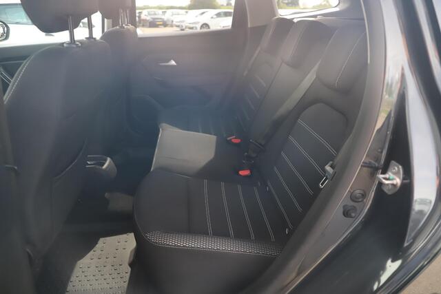 Dacia DUSTER 1.0 TCe Prestige 101PK Trekhaak 360 Achteruitrijcamera Airco Cruise Control