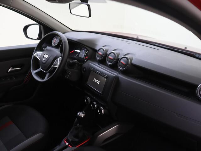 Dacia DUSTER 1.3 TCe Tech Road | Trekhaak | Navigatie | Achteruitrijcamera | Climate Control