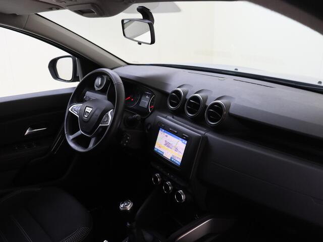 Dacia DUSTER 1.3 TCe 130 PK Prestige Navigatie | Camera | Climate Control | Parkeersensoren | Trekhaak