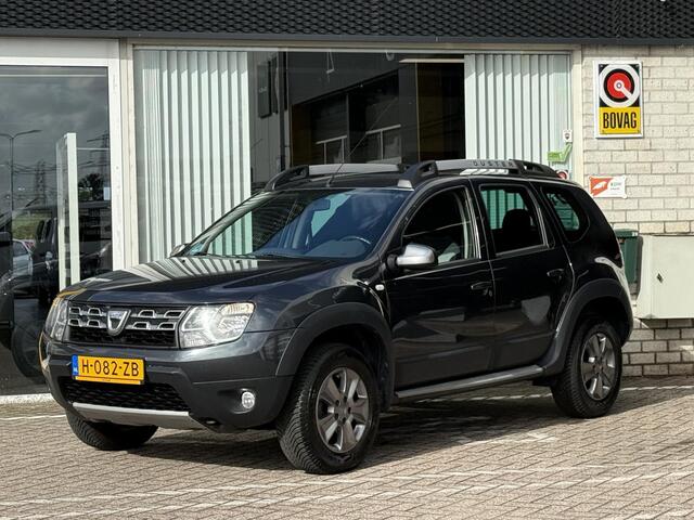 Dacia DUSTER 1.5 dCi S&S 4x2 Prestige | Trekhaak | Navigatie | Achteruitrijcamera | Cruise Control | Stoelverwarming | Airco | Parkeersensoren | Lichtmetaal | BT-Telefoonfunctie |