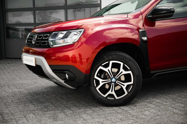 Dacia DUSTER 1.0 TCe Bi-Fuel Serie Limitee 15th Anniversary | Trekhaak | ECC | Camera achter | | incl. Bovag rijklaarpakket met 12 maanden garantie |