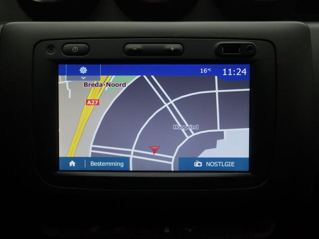 Dacia DUSTER TCe 130 Prestige | Medianav incl. Android Auto & Apple CarPlay | Dacia handsfree card | Elektronisch geregelde airconditioning | Reservewiel | Metaalkleur |