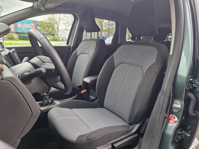 Dacia DUSTER 1.0 TCe 100 ECO-G Extreme / 1e Eigenaar / 360 graden Camera / Side Steps / Trekhaak / LPG G3 / Benzine /