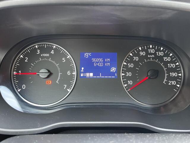 Dacia DUSTER 1.0 TCe Comfort / Trekhaak (1500KG)/ Stoelverwarming / Cruise Control / Bluetooth / Parkeersensoren Achter / Airco /