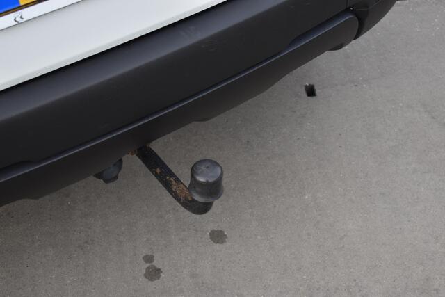 Dacia DUSTER TCe 100 BI-FUEL Essential | TREKHAAK | AIRCO | LMV