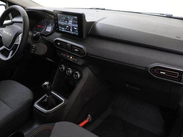 Dacia Jogger 1.0 TCe 110 Extreme 7p. Navigatie / Climate Control / Cruise Control / Apple Carplay & Android Auto / Parkeersensoren Voor en Achter / Camera Achter / (DEMO)