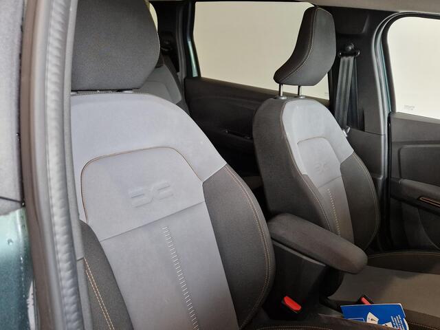 Dacia Jogger 1.6 Hybrid 140 Extreme 7p. NAVIGATIE | PARKEERSENSOREN VOOR-EN ACHTER | 7-ZITS