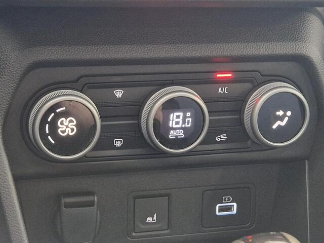 Dacia Jogger 1.6 Hybrid 140 Extreme 7p. NAVIGATIE | PARKEERSENSOREN VOOR-EN ACHTER | 7-ZITS