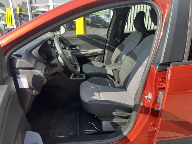 Dacia Jogger 1.6 Hybrid 140 Extreme 7p. | Navigatie | Achteruitrijcamera | DAB | Climate Control | Key-less | LED | Parkeersensoren | Cruise Control | Lichtmetaal |