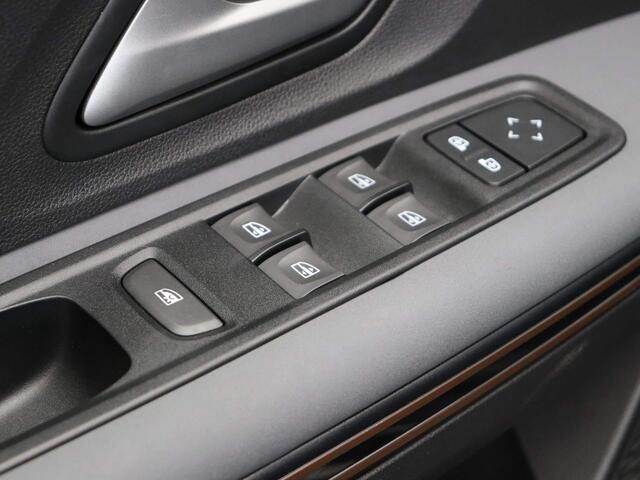 Dacia Jogger TCe 110pk Extreme 7p. | Stoelverwarming | Dodehoeksensor | Auto. parkeerrem |