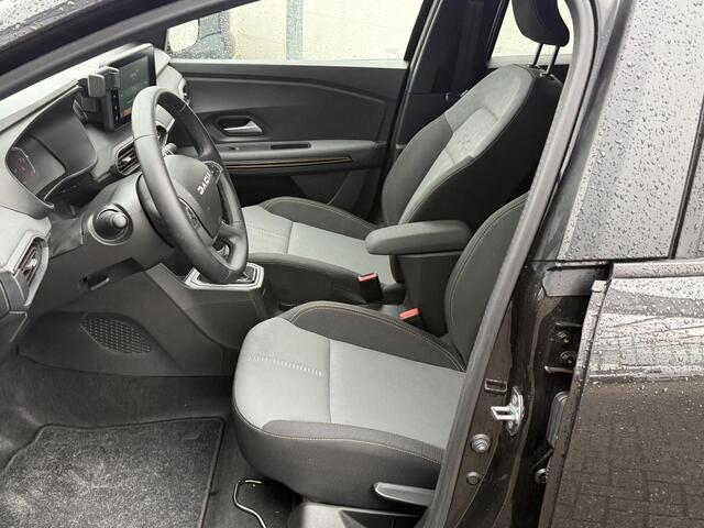 Dacia Jogger 1.6 Hybrid 140 Extreme 7p. (Zeer ruim) Automaat | Camera | Navigatie