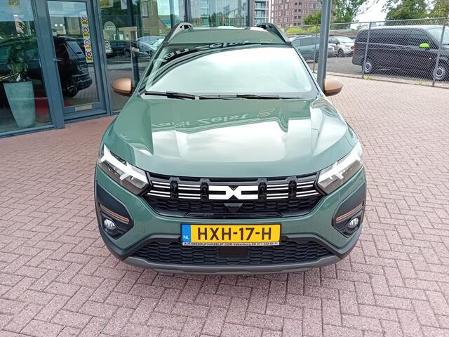 Dacia Jogger 1.6 Hybrid 140 Extreme 7p. Automaat, Airco(automatisch), Carplay/Android auto, Bluetooth, Cruise control, Parkeersensoren, Camera, Keyless, Digitaal instrumentenpaneel, Elektrische ramen en spiegels, Nieuwstaat, Fabrieksgarantie!!