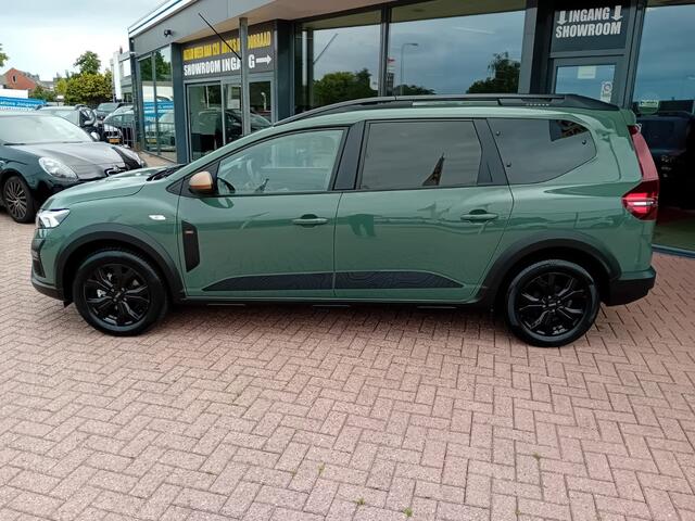 Dacia Jogger 1.6 Hybrid 140 Extreme 7p. Automaat, Airco(automatisch), Carplay/Android auto, Bluetooth, Cruise control, Parkeersensoren, Camera, Keyless, Digitaal instrumentenpaneel, Elektrische ramen en spiegels, Nieuwstaat, Fabrieksgarantie!!