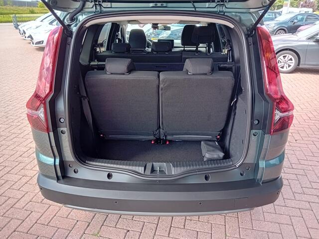 Dacia Jogger 1.6 Hybrid 140 Extreme 7p. Automaat, Airco(automatisch), Carplay/Android auto, Parkeersensoren, Camera, Cruise control, Keyless, Elektrische ramen en spiegels, Nieuwstaat, Dealer onderhouden, Fabrieksgarantie, BOVAG