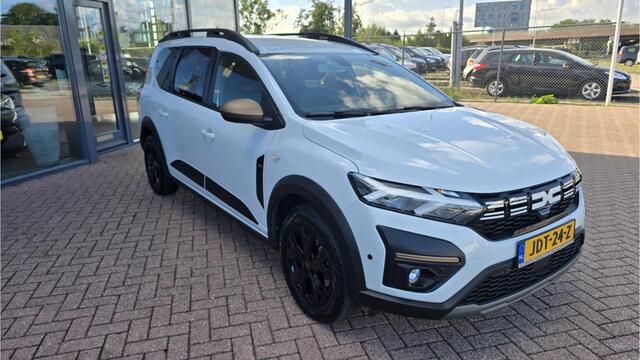 Dacia Jogger 1.6 Hybrid 140 Extreme 7p. Automaat, Airco(automatisch), Carplay/Android auto, Bluetooth, Cruise control, Parkeersensoren, Camera, Keyless, Digitaal instrumentenpaneel, Elektrische ramen en spiegels, Nieuwstaat, Fabrieksgarantie!!