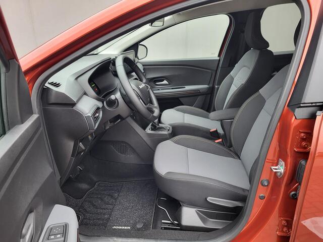 Dacia Jogger 1.6 Hybrid 140 Extreme 7p. Automaat / 7- persoons / Pack Assist / Achteruitrijcamera / Verwarmde voorstoelen / Automatische airco