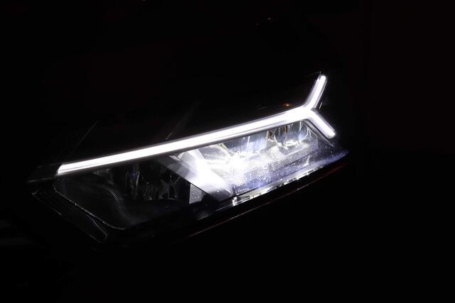 Dacia Jogger 1.0 TCe 110PK EXTREME 7-PERS. | Navi | LM-velgen | Camera | PDC v/a