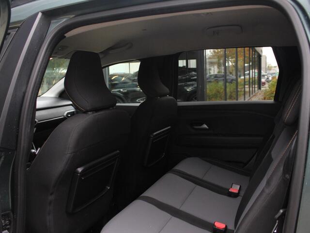 Dacia Jogger 1.6 Hybrid 140 Extreme 7p. AUTOMAAT / 14.000KM! / CAMERA / CRUISE / NAVI / CLIMATE / KEYLESS / PDC / PRIVACY GLASS / DAB / ARMSTEUN / APPLE CARPLAY / ANDROID AUTO / 16'' LMV