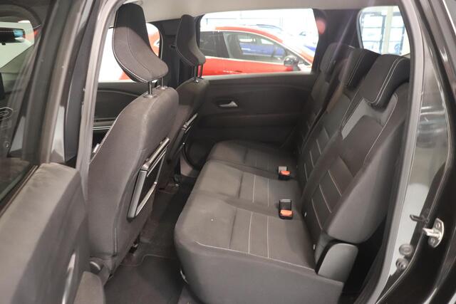 Dacia Jogger 1.0 TCe 100 ECO-G Extreme 7p. | Camera | AppleCarplay AndroidAuto Navigatie | Trekhaak | Climate control | Verwarmde voorstoelen | Key-less |