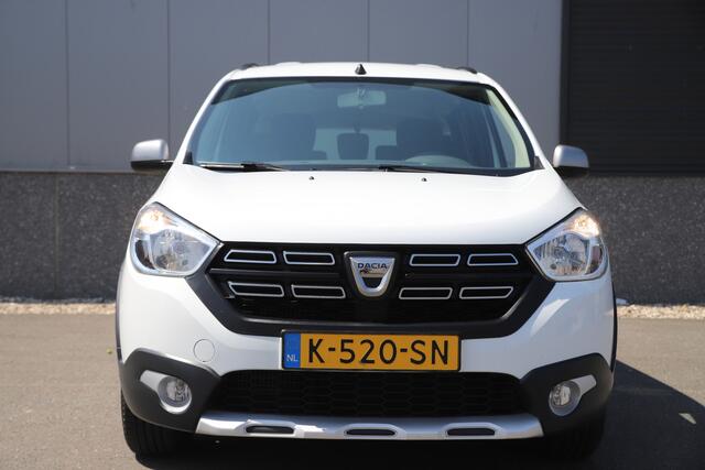 Dacia LODGY 1.3 TCe 130pk/Stepway/7-persoons/Trekhaak/Navi/Cruise/Airco