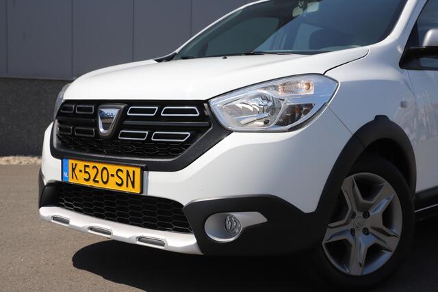 Dacia LODGY 1.3 TCe 130pk/Stepway/7-persoons/Trekhaak/Navi/Cruise/Airco