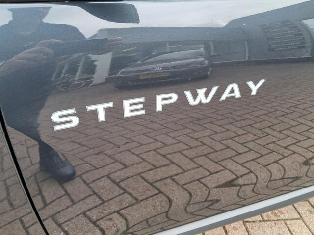 Dacia LODGY 1.3 TCe Stepway 7persoons!! | Airco | Cruise control | Trekhaak | Navigatie | RIJKLAARPRIJS INCL 12 MAANDEN GARANTIE EN BEURT