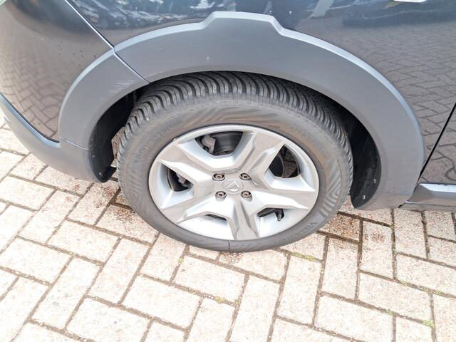 Dacia LODGY 1.3 TCe Stepway 7persoons!! | Airco | Cruise control | Trekhaak | Navigatie | RIJKLAARPRIJS INCL 12 MAANDEN GARANTIE EN BEURT