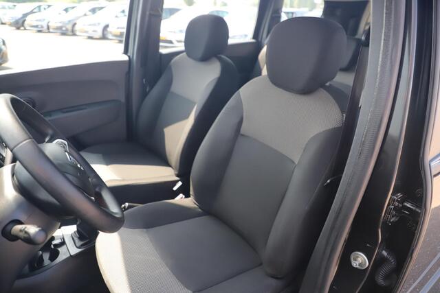 Dacia LODGY 1.2 TCe Ambiance 7p. Airco Radio Bluetooth Elektrische Ramen 7 Persoons