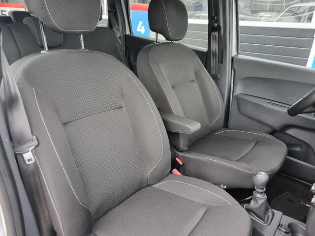 Dacia LODGY 1.3 TCe Comfort 7 Persoons AIRCO / CRUISE / PDC