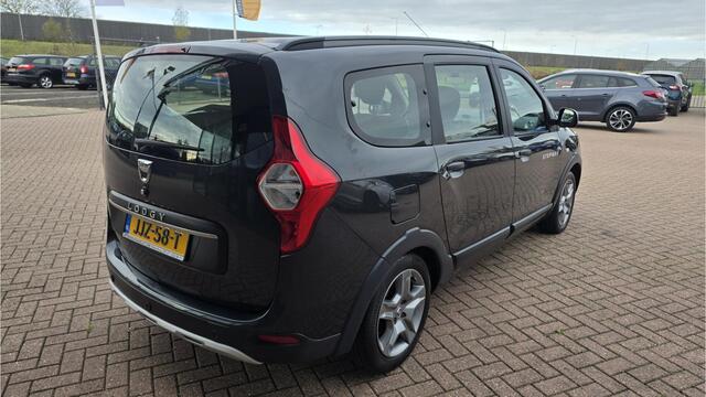 Dacia LODGY 1.6 SCe 7Zitplaatsen * STEPWAY * AIRCO * Navigatie * 4 x Elektrische Ramen *Achteruitrij Camera * Nette auto * Bovag Garantie