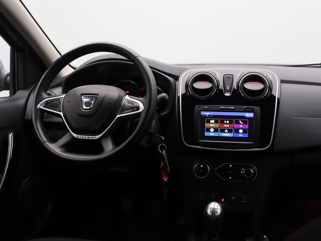 Dacia LOGAN MCV 0.9 TCe Tech Road | Navigatie | Climate control | DAB radio | Cruise control | Lichtmetalen velgen | Spiegel pakket |