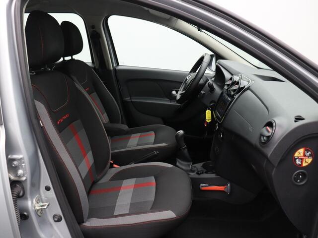 Dacia LOGAN MCV 0.9 TCe Tech Road | Navigatie | Climate control | DAB radio | Cruise control | Lichtmetalen velgen | Spiegel pakket |