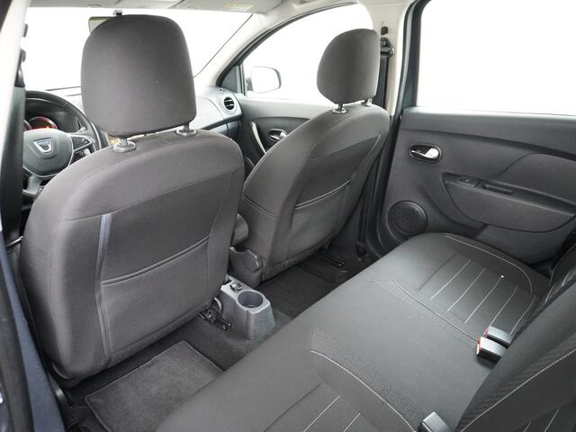 Dacia LOGAN MCV 1.0TCe Bi-Fuel LPG Apple carplay Android auto Airco Navi Camera Cruise Control Pdc Comfort Bluetooth Led Pack Prestige Isofix 1e Eigenaar Origineel Nederlandse Auto Af-fabriek gasinstallatie