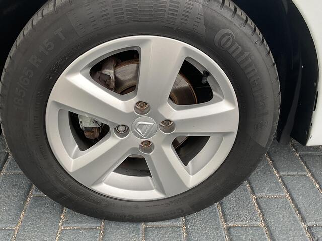 Dacia LOGAN MCV 0.9 TCe Laureate AUTOMAAT / AIRCONDITIONING / ELEC RAMEN / NAVIGATIESYSTEEM / BLEUTOOTH / ELECTRISCHE SPIEGELS / CRUISECONTROL