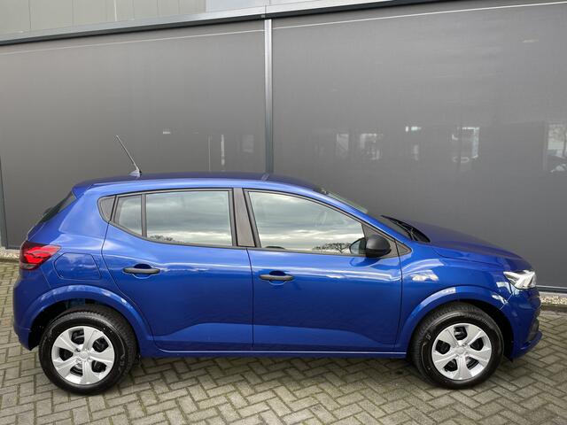 Dacia SANDERO 1.0 TCe 100 ECO-G Essential // LPG installatie - Airco - Cruise control - ramen E-voor - multimedia voorbereiding - achterbank in delen neerklapbaar